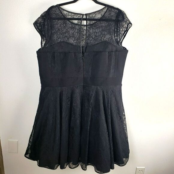 Women's City Chic Black Lace Chiffon Tool Puffy Black Short Dress Size XL/22 - Picture 2 of 11